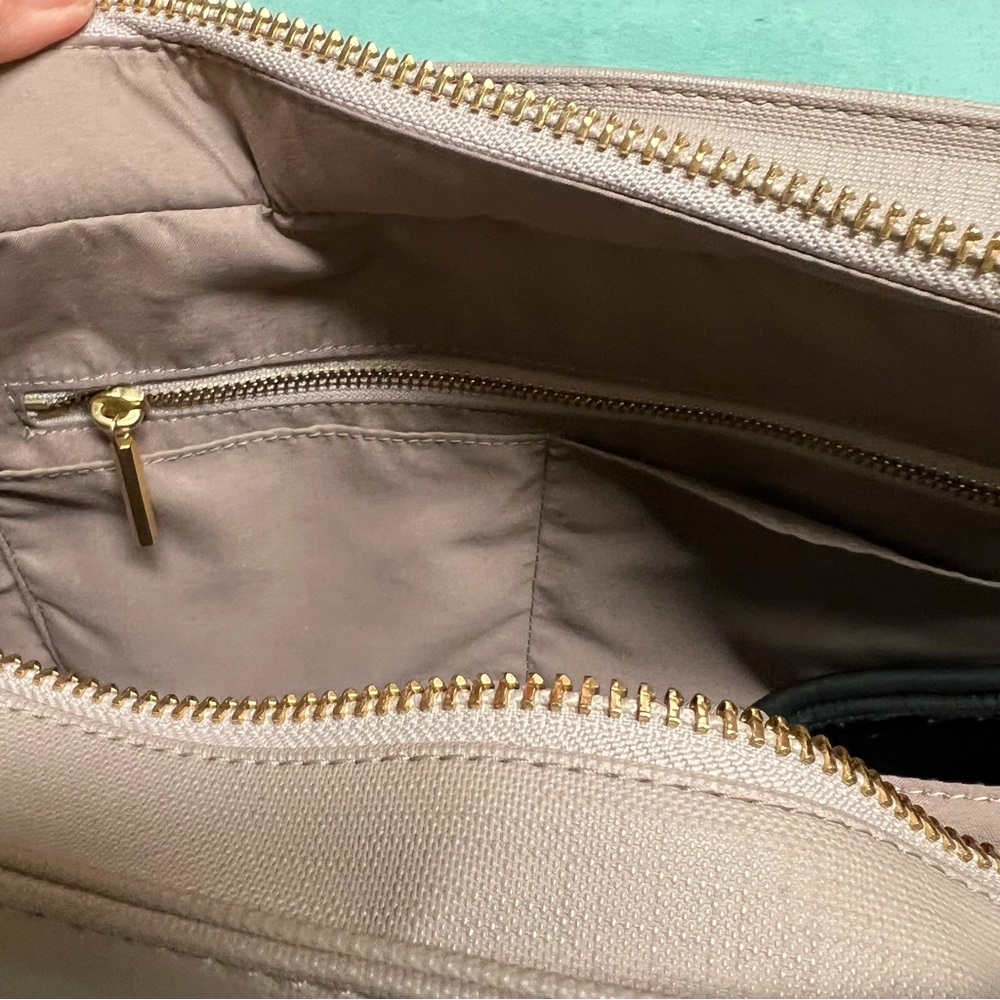 Dagne Dover Legend signature computer tote. Multiple interior pockets zip close - Picture 7 of 16